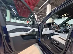 2022 BMW X5 M, синий — фото 31