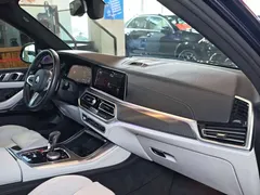 2022 BMW X5 M, синий — фото 34