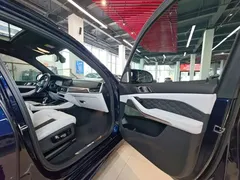 2022 BMW X5 M, синий — фото 50
