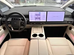 2025 Li Auto MEGA Home, белый — фото 10