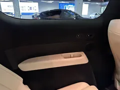 2025 Li Auto MEGA Home, белый — фото 29