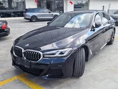 2023 BMW 5 Series 530Li Premium M Sport Package, чёрный — фото 1