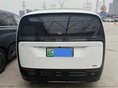 2024 Li Auto MEGA Ultra, белый — фото 17