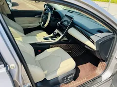 2019 Toyota Avalon Hybrid 2.5L XLE Premium — фото 8