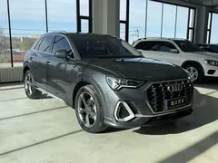 2023 Audi Q3 35 TFSI Fashion Sport 1.4T — фото 3