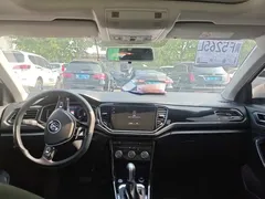 2022 Volkswagen T-Roc 280TSI DSG 2WD Comfort Plus, белый — фото 5