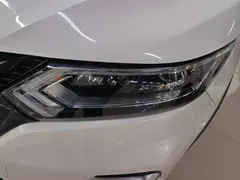 2021 Nissan Qashqai 2.0L CVT Luxury, белый — фото 5