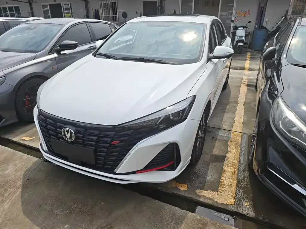 2023 Changan Eado PLUS 1.4T GDI DCT Premium