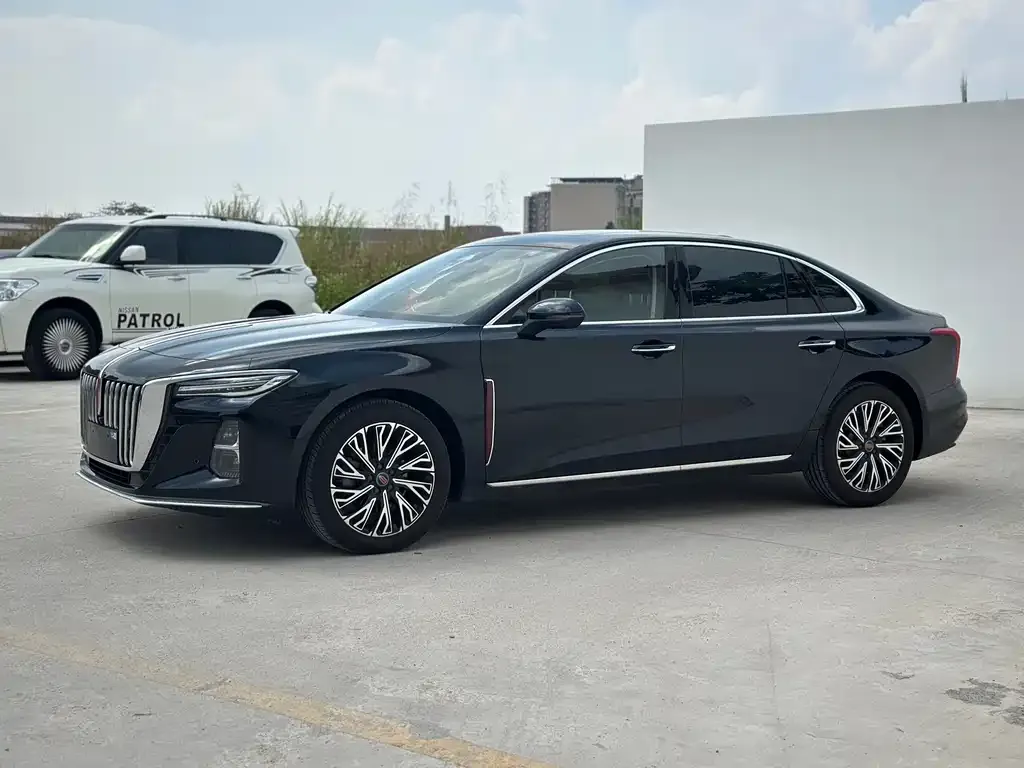 2025 Hongqi H5 2.0T AT Qixiang