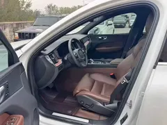 2024 Volvo XC60 4WD Zhiyuan Luxury, белый — фото 2