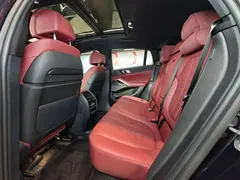 2022 BMW X6 Premium M Sport Package, чёрный — фото 41