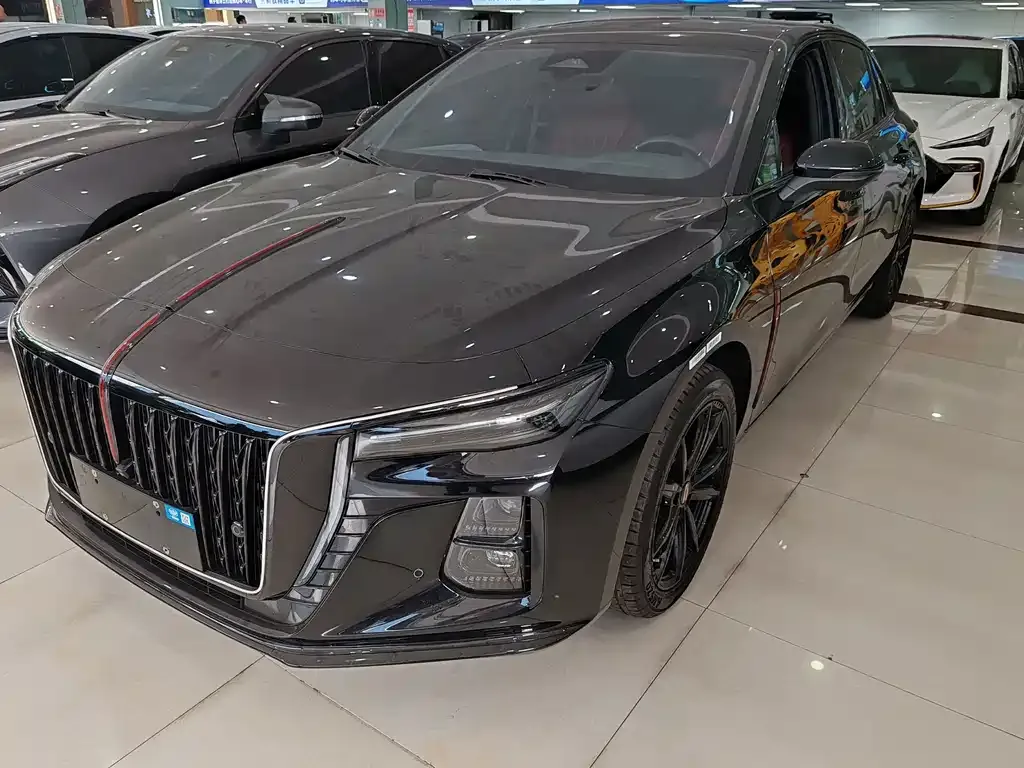 2025 Hongqi H5 2.0T AT