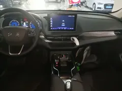 2023 Hongqi E-QM5 EV Basic, чёрный — фото 13
