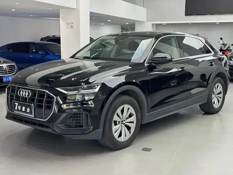 2022 Audi Q8 55 TFSI Luxury Dynamic