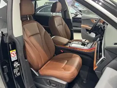 2022 Audi Q8 55 TFSI Luxury Dynamic, чёрный — фото 15