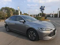 2023 BYD Qin PLUS Champion DM-i PHEV 55KM Leading — фото 3