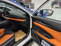 2023 Changan UNI-V 1.5T Sport, синий — фото 15