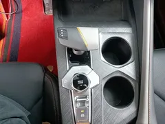 2022 Changan UNI-V 1.5T Premium — фото 14
