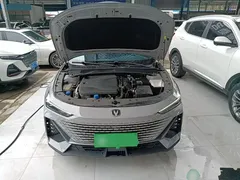 2022 Changan UNI-V 1.5T Premium — фото 20