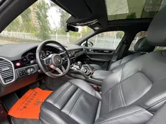 2021 Porsche Cayenne E-Hybrid 2.0T PHEV, чёрный — фото 4