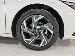 2023 Hyundai Elantra 1.5L CVT GLX Elite, белый — фото 4