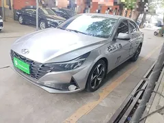2021 Hyundai Elantra 1.5L CVT LUX Premium — фото 2
