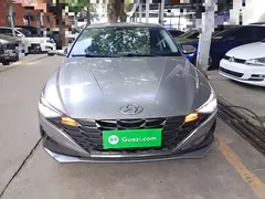 2021 Hyundai Elantra 1.5L CVT LUX Premium — фото 3