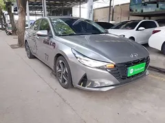 2021 Hyundai Elantra 1.5L CVT LUX Premium — фото 4