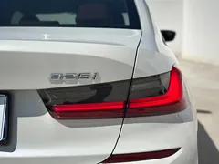2022 BMW 3 Series 325i M Sport Package, белый — фото 19