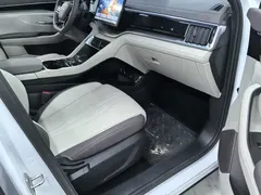 2025 BYD Song PLUS EV 520km Smart Driving Luxury, белый — фото 11