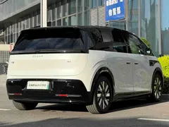 2025 Zeekr Mix Smart Driving, белый — фото 3