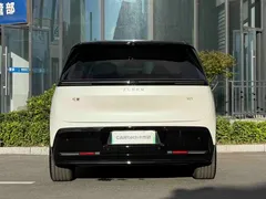 2025 Zeekr Mix Smart Driving, белый — фото 4