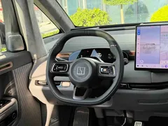 2025 Zeekr Mix Smart Driving, белый — фото 9