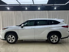 2023 Toyota Highlander 2.5L Hybrid 2WD Elite 7 Seats, белый — фото 3