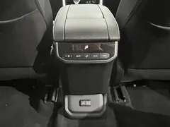 2023 Toyota Highlander 2.5L Hybrid 2WD Elite 7 Seats, белый — фото 18