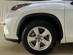 2023 Toyota Highlander 2.5L Hybrid 2WD Elite 7 Seats, белый — фото 22