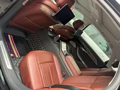 2021 Audi A8L 55 TFSI quattro Premium, чёрный — фото 5