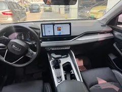2023 Geely Preface 1.5TD Kunlun, белый — фото 5