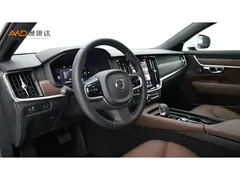 2023 Volvo V90 Cross Country 2.0T B5 AWD, белый — фото 6