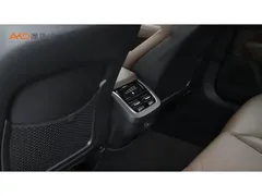 2023 Volvo V90 Cross Country 2.0T B5 AWD, белый — фото 9
