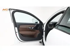 2023 Volvo V90 Cross Country 2.0T B5 AWD, белый — фото 10