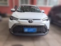 2022 Toyota Frontlander 2.0L CVT Luxury Plus, белый — фото 2