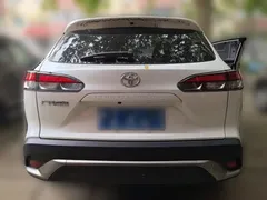 2022 Toyota Frontlander 2.0L CVT Luxury Plus, белый — фото 3