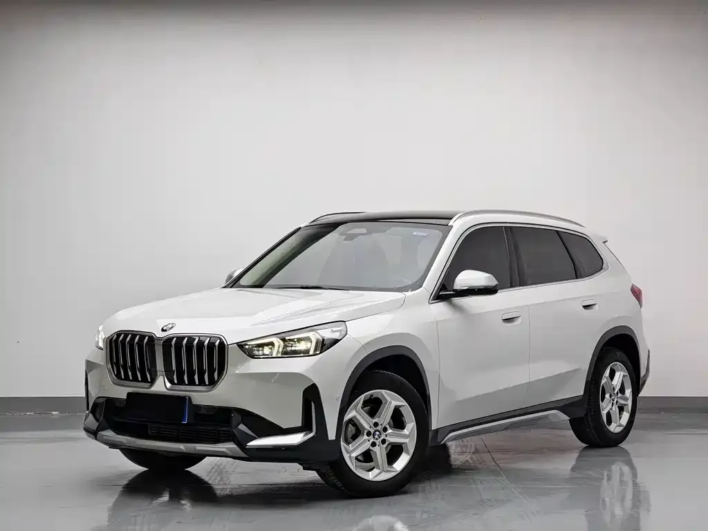 2023 BMW X1