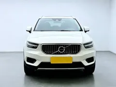2022 Volvo XC40 4WD Fashion, белый — фото 2