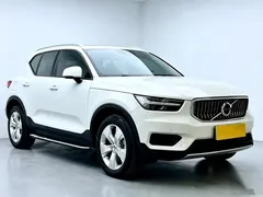 2022 Volvo XC40 4WD Fashion, белый — фото 3