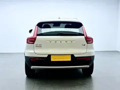 2022 Volvo XC40 4WD Fashion, белый — фото 5