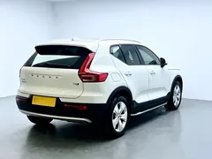 2022 Volvo XC40 4WD Fashion, белый — фото 6
