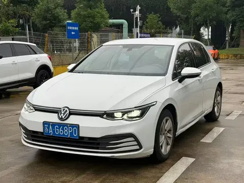 2023 Volkswagen Golf 200TSI DSG