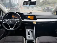 2023 Volkswagen Golf 200TSI DSG, белый — фото 7